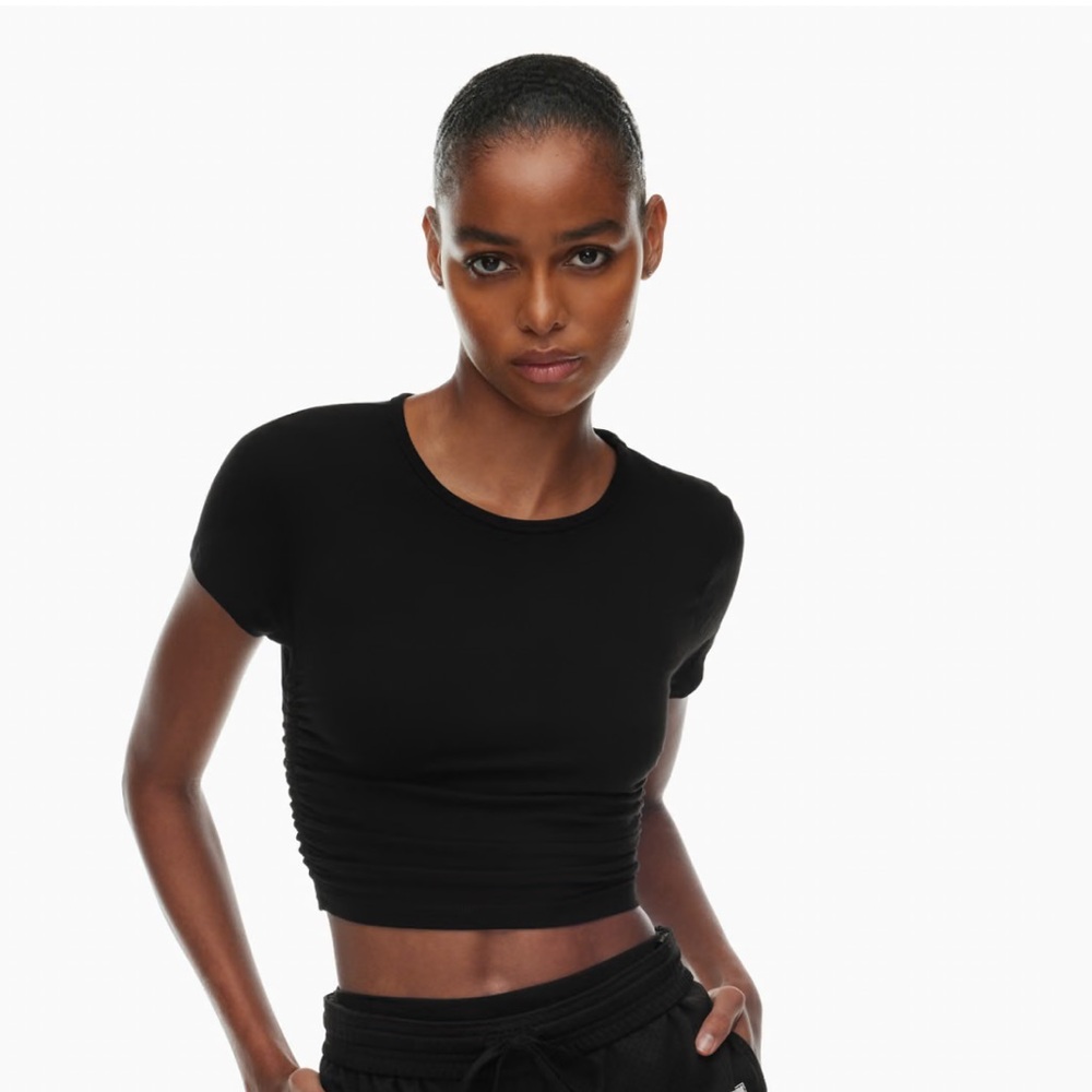 Aritzia TNA Chill Malibu Cropped Tshirt